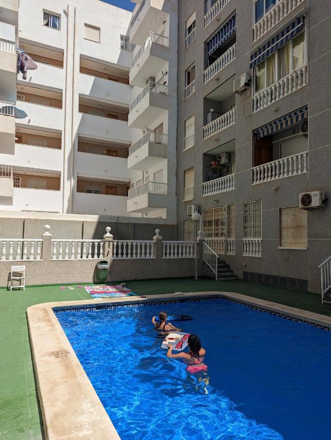 Apartamento Soleado Apartment Torrevieja Ngoại thất bức ảnh